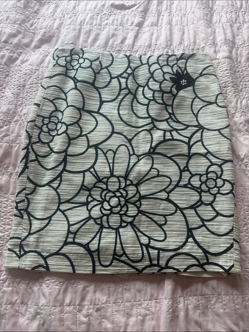 Saks Fifth Avenue Black and White Floral Pencil Skirt